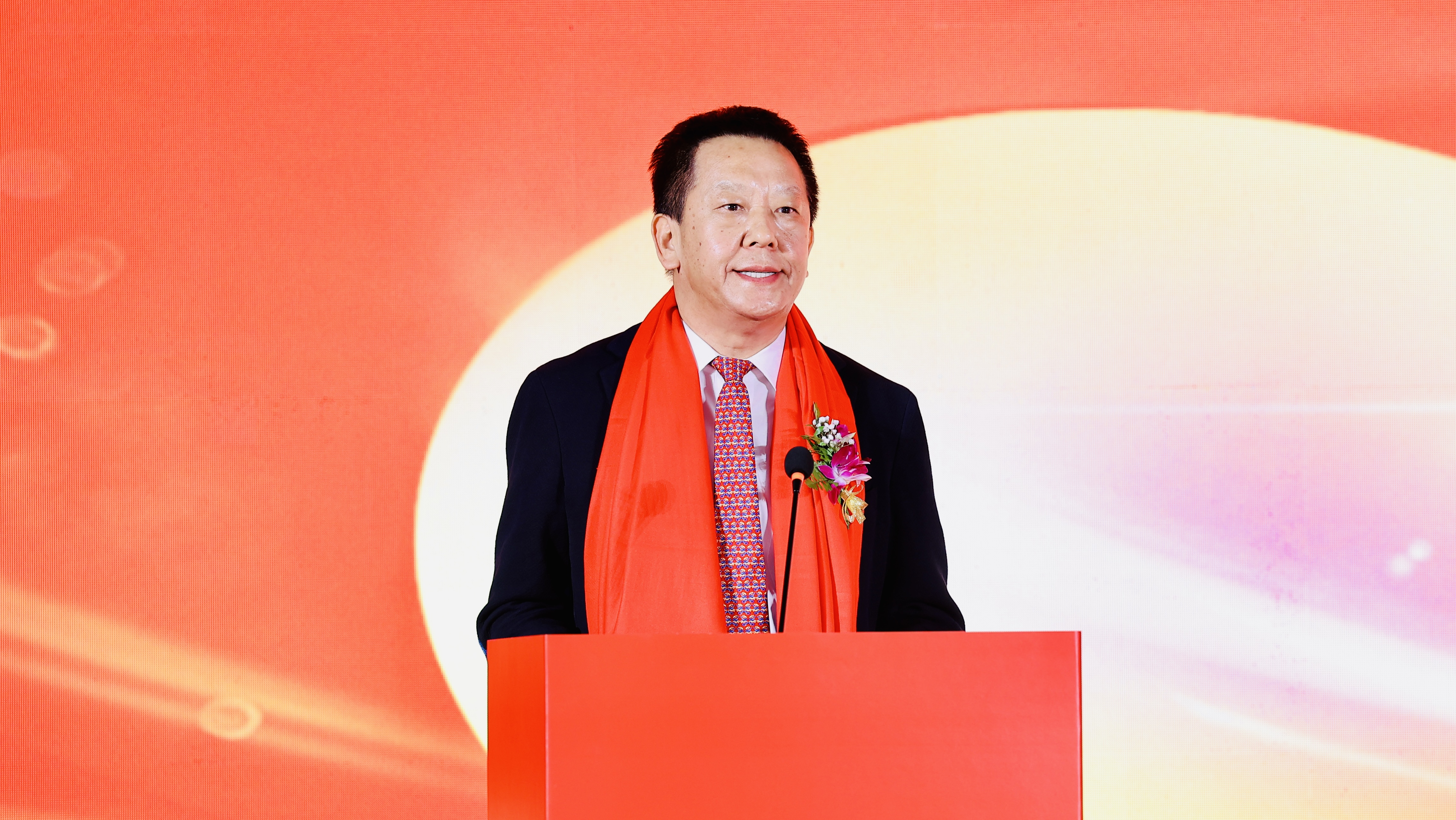 今年会jinnianhui微举行上市仪式，正式登陆A股科创板