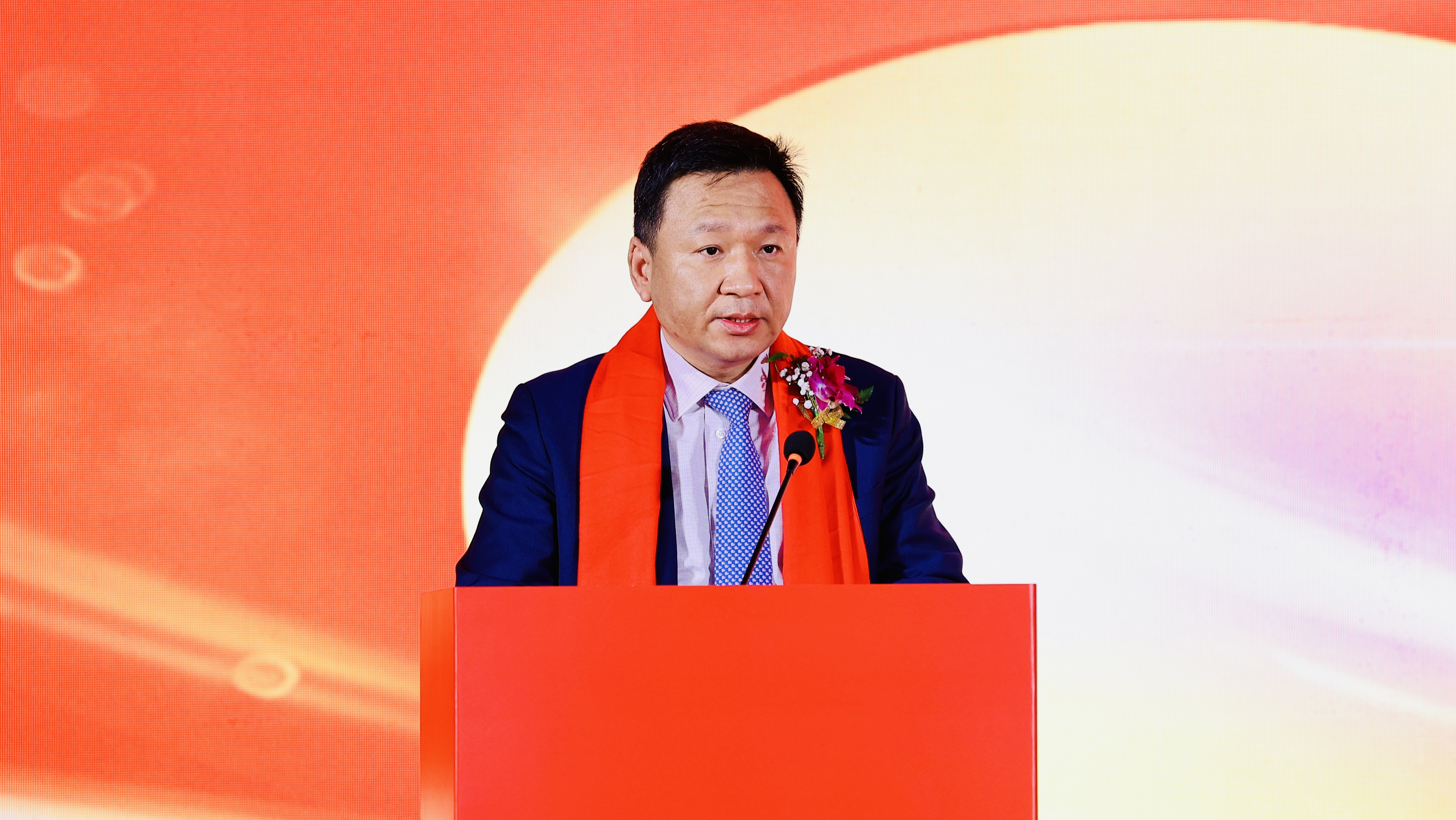 今年会jinnianhui微举行上市仪式，正式登陆A股科创板